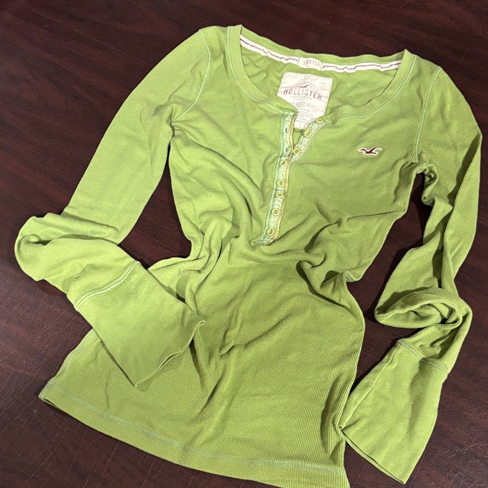 OG. Y2K Hollister Lime Green Button-Up Long Sleeve Henley